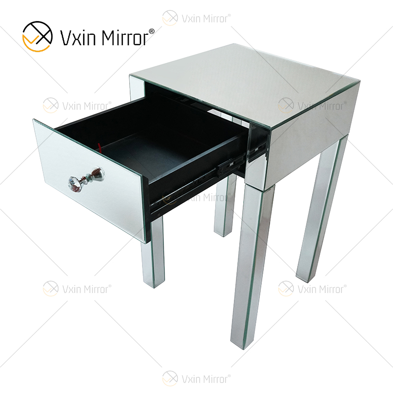 Vanity Modern WXF-046 Silberne Möbel Kristall-Nachttisch mit 1 Schubladen verspiegelter Nachttisch