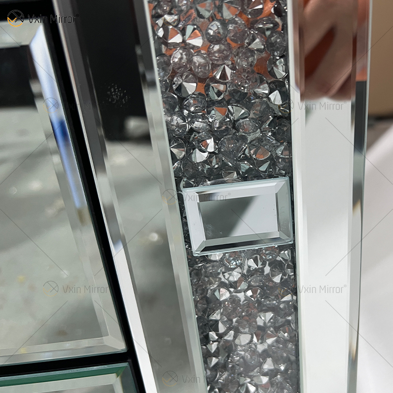Gute Qualität WXF-911 Silber Crushed Diamond Nachttisch Nachttisch mit 3 Schubladen verspiegelter Nachttisch