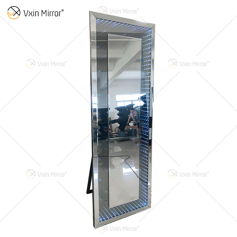 WXM-1539 Bunte Tunnellichter mit Diamanten LED-Spiegel-Standspiegel mit Halterung Blue-Tooth Sound Control Light