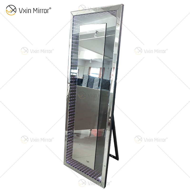 WXM-1539 Bunte Tunnellichter mit Diamanten LED-Spiegel-Standspiegel mit Halterung Blue-Tooth Sound Control Light