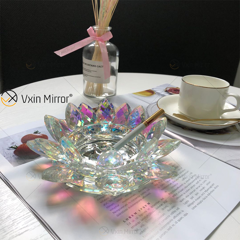 Zigaretten Zigarren Lotus Crystal Hotel Design Glas Aschenbecher handgefertigt für Couchtische
