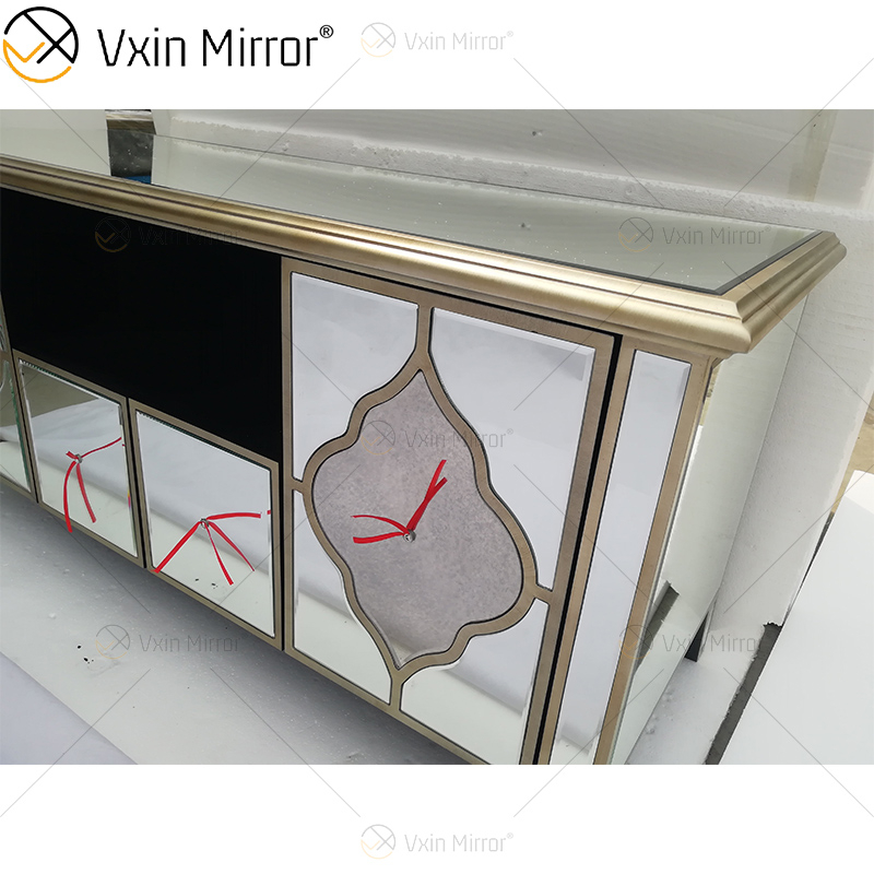 Ornate Berlin Furniture WXF-680 Anti-Champagner-Gold-TV-Schrank mit 2 Schubladen und Türen