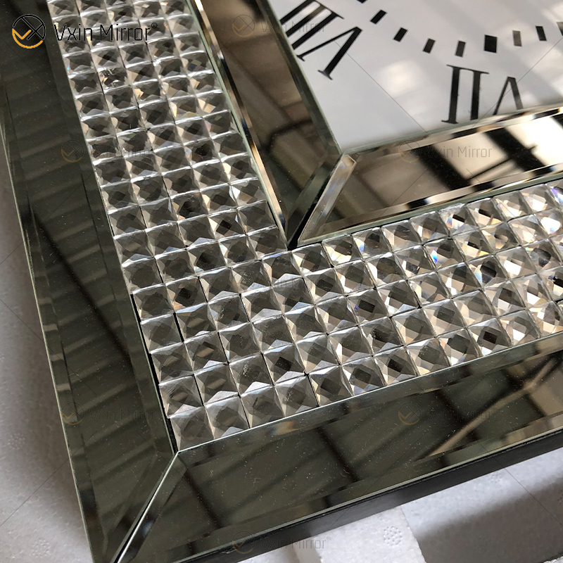 Moderne Spiegeluhr WXMC-092 Silberne dekorative Uhr mit Crushed Diamond