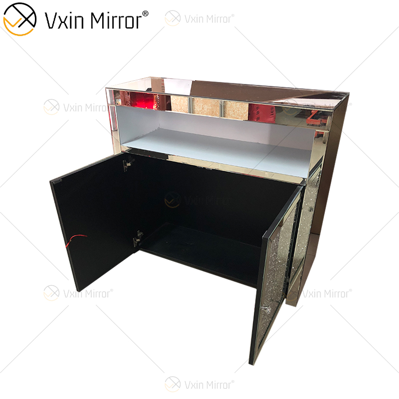 LED-Glasdekor WXF-2123 Silberner moderner zerkleinerter verspiegelter Schrank mit Muti-Schubladen