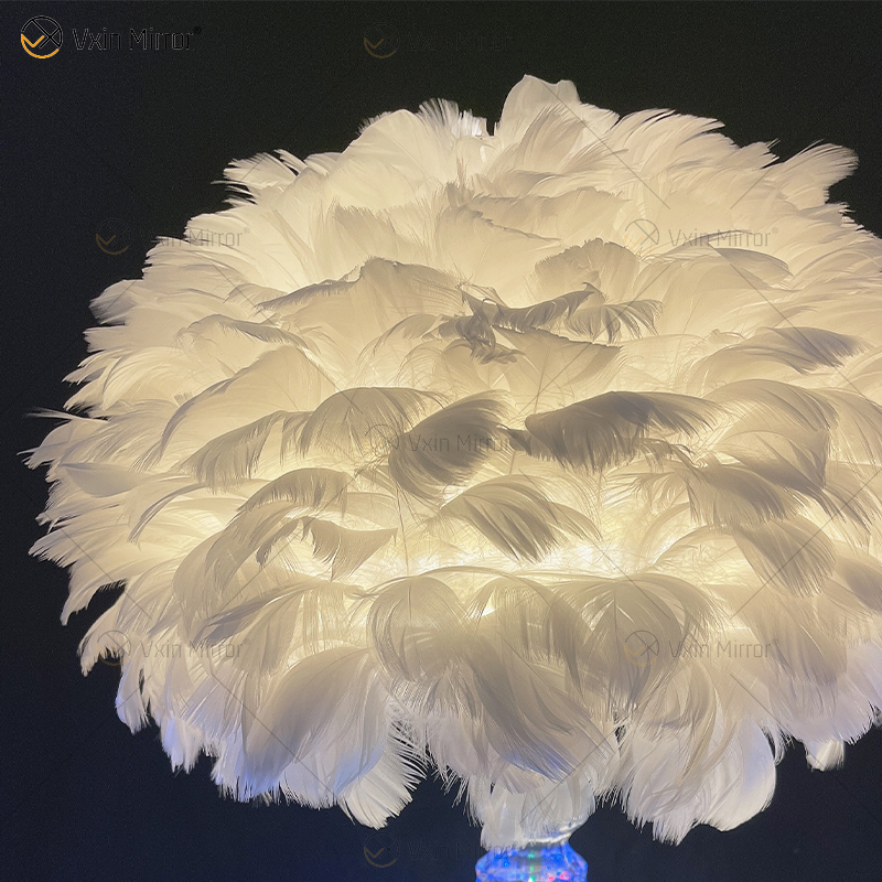 Factory Supply Wunderschöne Federglas-Tischlampe mit LED für Schlafzimmer