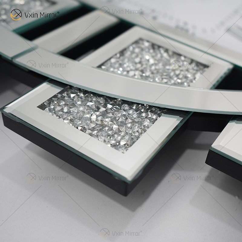 Großhandels-WXMC-082 widergespiegelter Taktgeber zerquetschter Diamant-Silber-Wand-Dekor-eleganter runder Spiegel-Luxustaktgeber