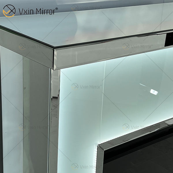 Neues Design WXMF-096 LED-Wohnzimmer-Spiegelkamin aus silberfarbenem Milchglas mit Inneneinsatz