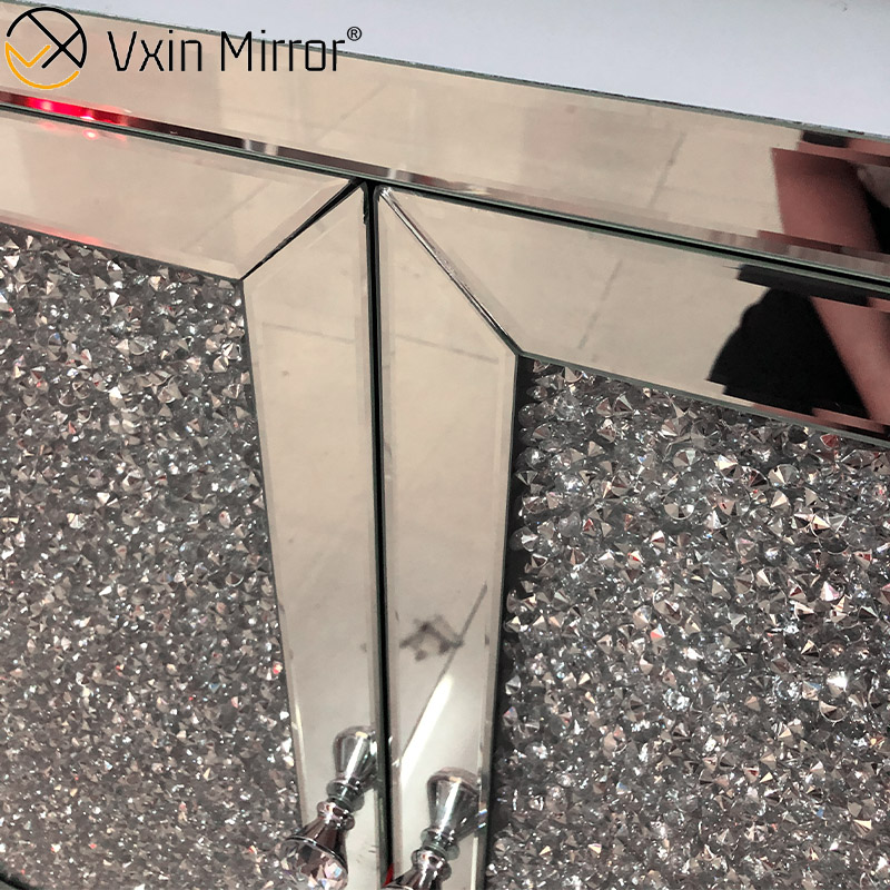 LED-Glasdekor WXF-2123 Silberner moderner zerkleinerter verspiegelter Schrank mit Muti-Schubladen