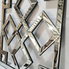 Quadratischer verspiegelter dekorativer Wandspiegel mit abgeschrägter Kante Moderner modischer Wandspiegel WXM-1580