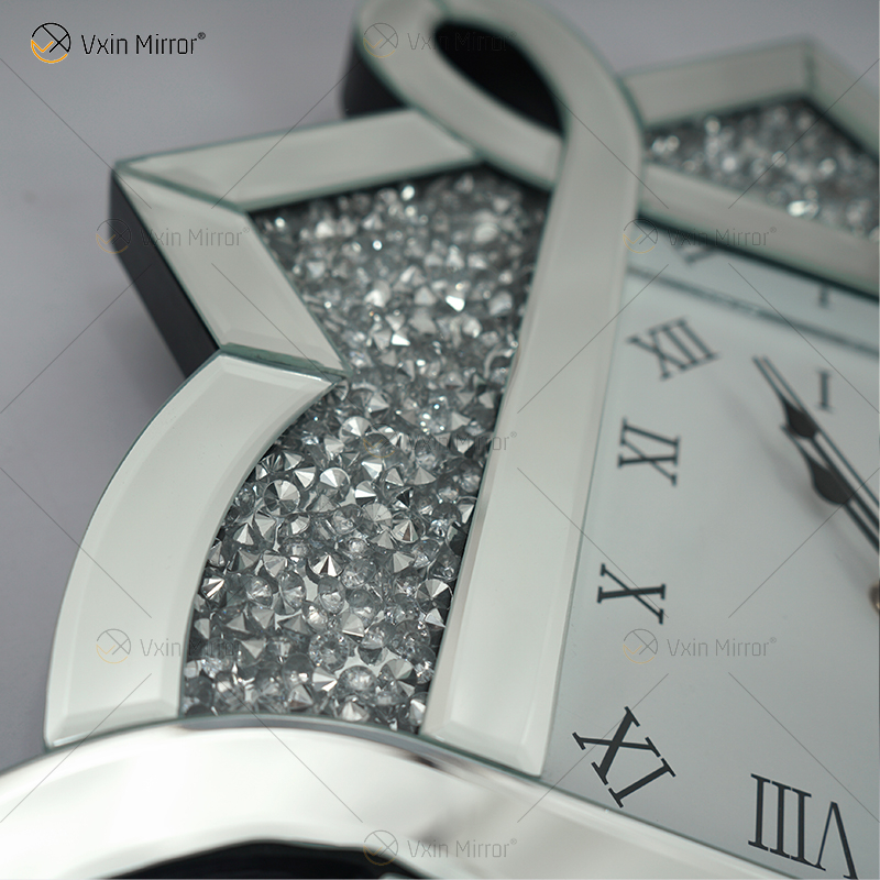 Testpaket Neues Design WXC-083 Moderne verspiegelte 3D-Wanduhr mit silbernen Crushed Diamonds