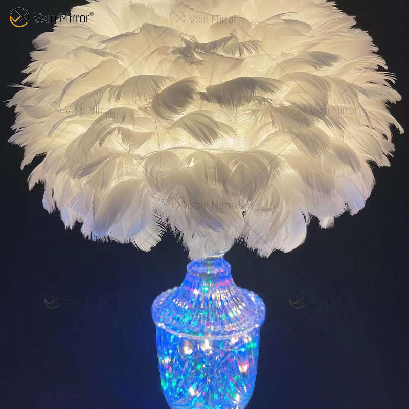 Factory Supply Wunderschöne Federglas-Tischlampe mit LED für Schlafzimmer