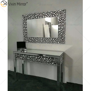 Hochwertiger Konsolentisch in Silber und Braun mit modernem Kristalldiamantspiegel